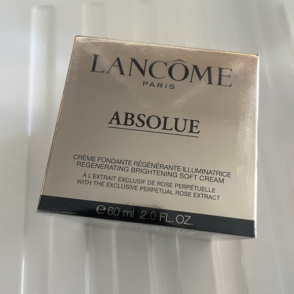 Other - Lancôme Absolue Regenerating Brightening Soft Cream 60ml / 2.0 fl oz 🌹